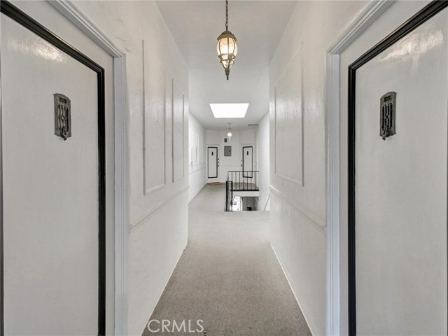 Detail Gallery Image 27 of 30 For 9949 Young Dr #204,  Beverly Hills,  CA 90212 - 1 Beds | 1 Baths