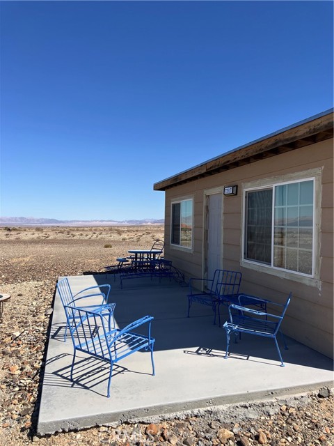 77517 Mayfair Drive, 29 Palms CA: https://media.crmls.org/medias/eeaee80a-f576-4fa3-97e5-55976fc40308.jpg