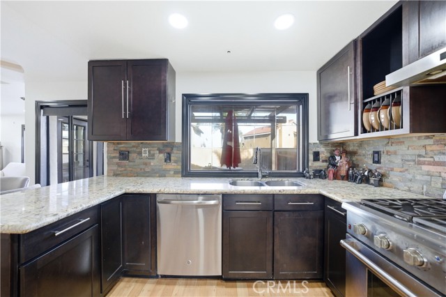 Detail Gallery Image 12 of 42 For 7127 Kempster Ave, Fontana,  CA 92336 - 3 Beds | 2/1 Baths