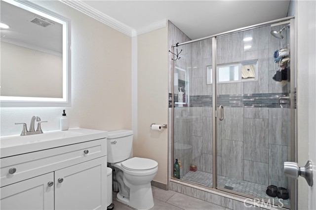 Detail Gallery Image 7 of 20 For 17377 Valley Bld #2,  Fontana,  CA 92335 - 3 Beds | 2 Baths