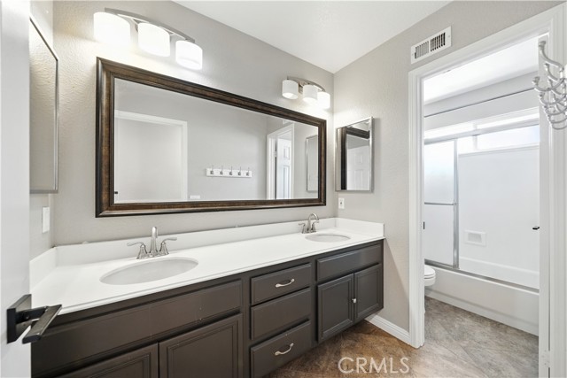 Detail Gallery Image 25 of 32 For 23549 Bending Oak Ct, Murrieta,  CA 92562 - 4 Beds | 3 Baths