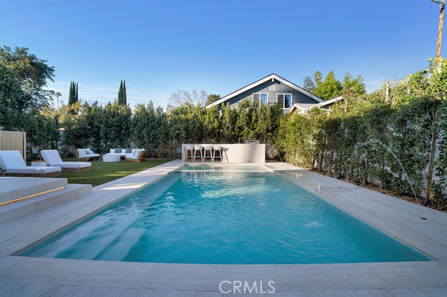 Detail Gallery Image 45 of 63 For 11107 Kling St, North Hollywood,  CA 91602 - 4 Beds | 4 Baths