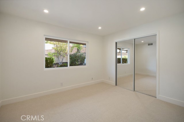 9761 Daron Drive, Villa Park CA: https://media.crmls.org/medias/eeaf9d69-6163-4ba7-a8ad-bb22c19a6e41.jpg