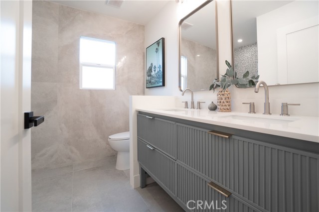 Detail Gallery Image 32 of 51 For 2305 Hill Ln, Redondo Beach,  CA 90278 - 4 Beds | 2/1 Baths