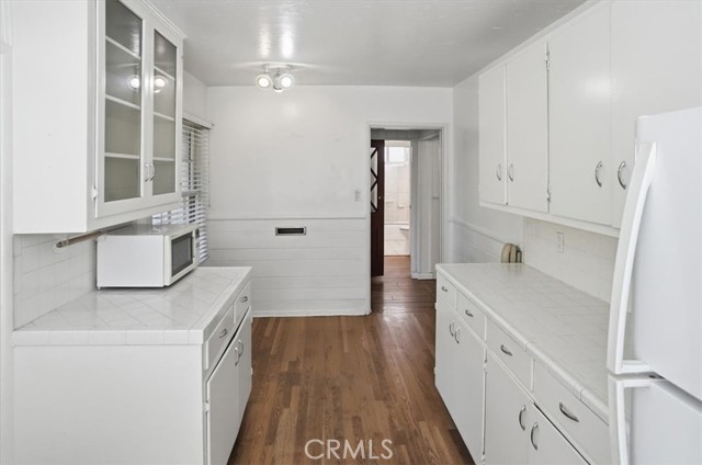 Detail Gallery Image 7 of 23 For 5740 Lemona Ave, Sherman Oaks,  CA 91411 - 2 Beds | 1 Baths