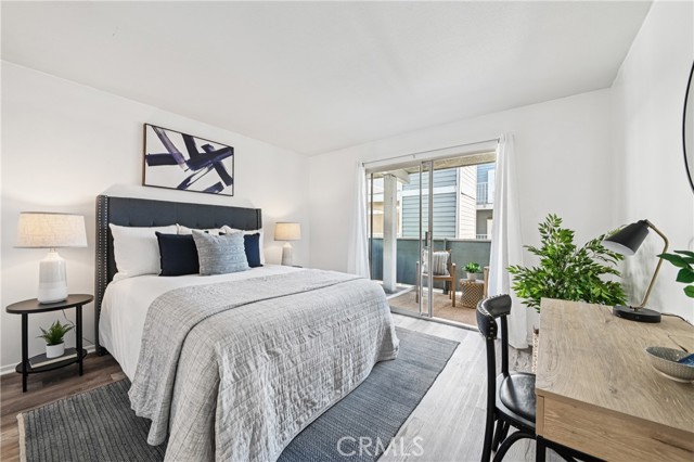 628 Daisy Avenue, Long Beach CA: https://media.crmls.org/medias/eeb04d74-be38-4e82-9b4e-c33139c3412f.jpg