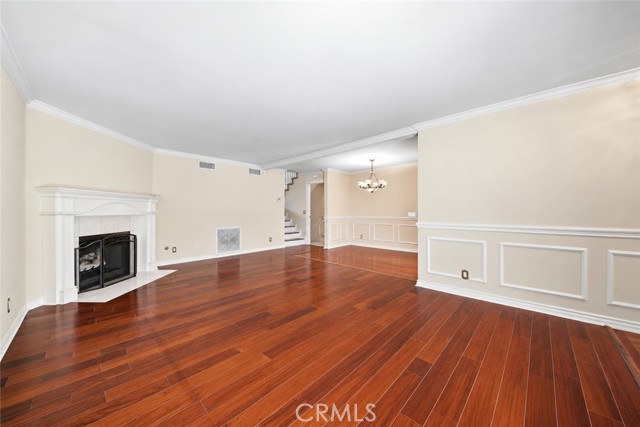 21500 Califa, 141 photo 17