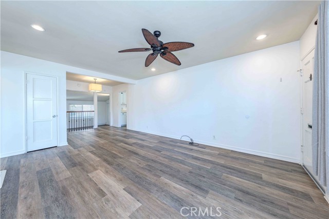 Detail Gallery Image 5 of 24 For 2371 Park Ave, Long Beach,  CA 90815 - 2 Beds | 1 Baths