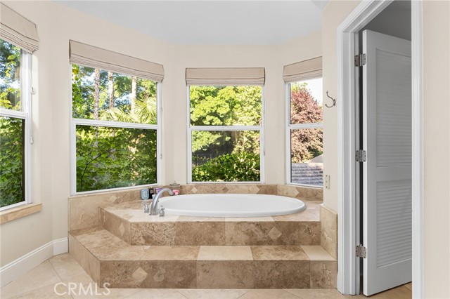 3130 Shady Grove Court, Chico CA: https://media.crmls.org/medias/eeb136d0-a23b-4ba3-b540-03472c4a113f.jpg