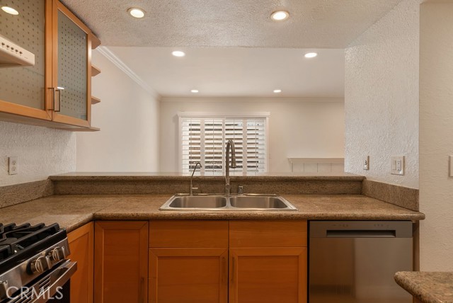 555 South Azusa Avenue, 52 photo 9