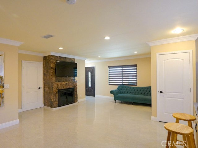 17430 Hemmingway Street, Northridge CA: https://media.crmls.org/medias/eeb1be22-ba1c-4a5f-b130-081faa3a483b.jpg