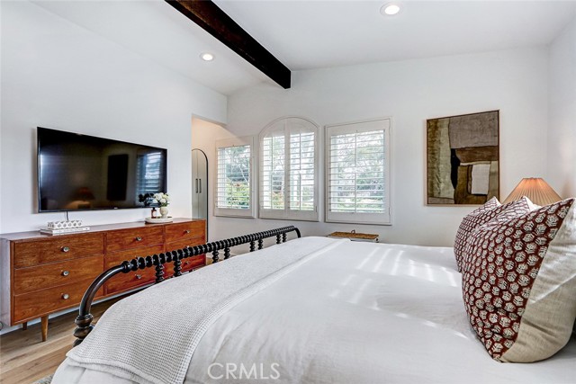 3211 Valley, Manhattan Beach, California 90266, 4 Bedrooms Bedrooms, ,2 BathroomsBathrooms,Residential,For Sale,Valley,SB26074222