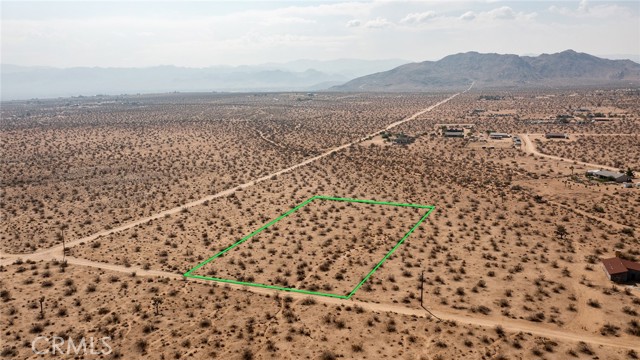 60789 La Brisa Drive, Joshua Tree CA: https://media.crmls.org/medias/eeb2b513-5110-48d3-89ee-e8e89be82ee8.jpg