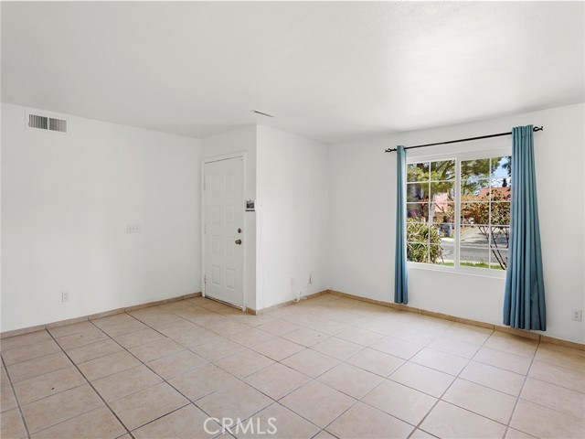 Detail Gallery Image 15 of 38 For 37707 Dixie Dr, Palmdale,  CA 93550 - 3 Beds | 2 Baths