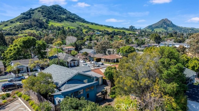 Detail Gallery Image 2 of 49 For 662 Osos St, San Luis Obispo,  CA 93401 - 4 Beds | 4 Baths