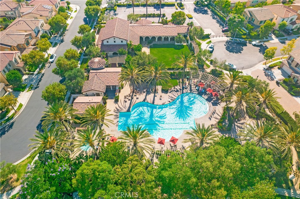 https://media.crmls.org/medias/eeb3ab6d-7515-4a69-9541-7858d078b3e6.jpg?preset=X-Large