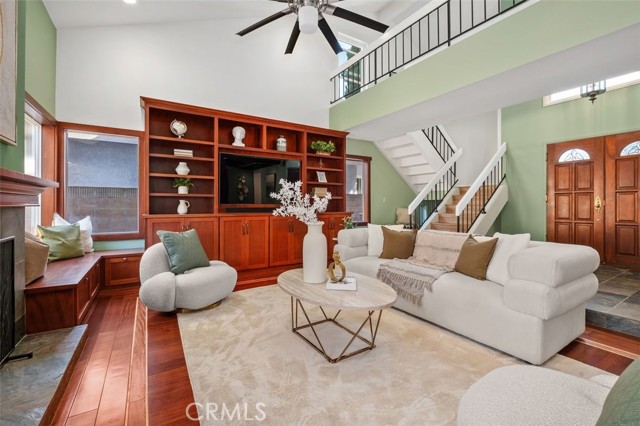 9 Aberdeen st, Irvine CA: https://media.crmls.org/medias/eeb4f648-779e-4561-b51b-e4b43b81a036.jpg