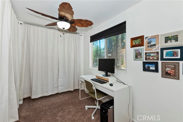 22989 Pine Lane, Crestline CA: https://media.crmls.org/medias/eeb51066-9bc5-4e9e-ad66-e6cfa435263b.jpg