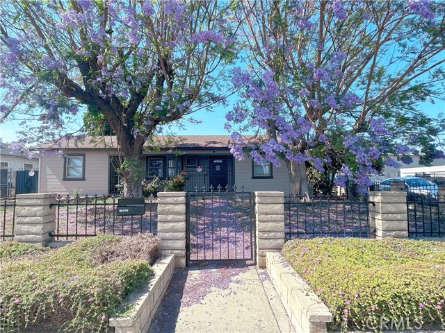 1125 E E st, Ontario CA: https://media.crmls.org/medias/eeb61214-c55a-45d8-a837-d5fe8f0dbcb5.jpg