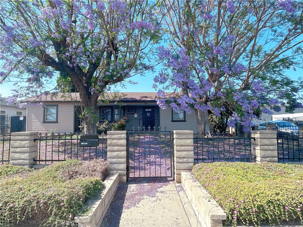 1125 E E st #1