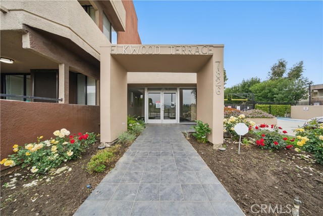 Detail Gallery Image 2 of 35 For 7826 Topanga Canyon Bld #218,  Canoga Park,  CA 91304 - 2 Beds | 2 Baths