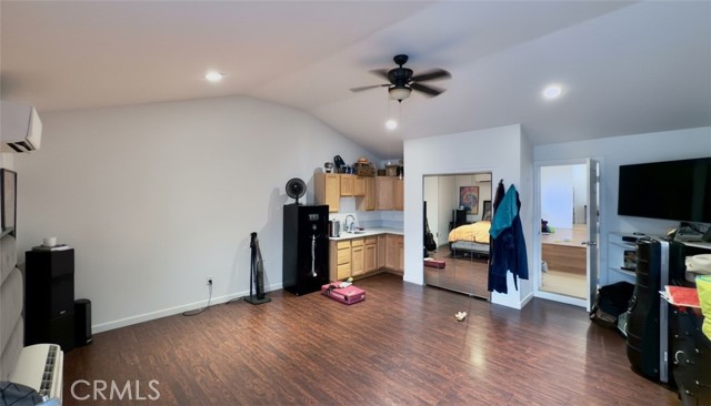 Detail Gallery Image 19 of 33 For 11806 Neenach St, Sun Valley,  CA 91352 - 3 Beds | 2 Baths