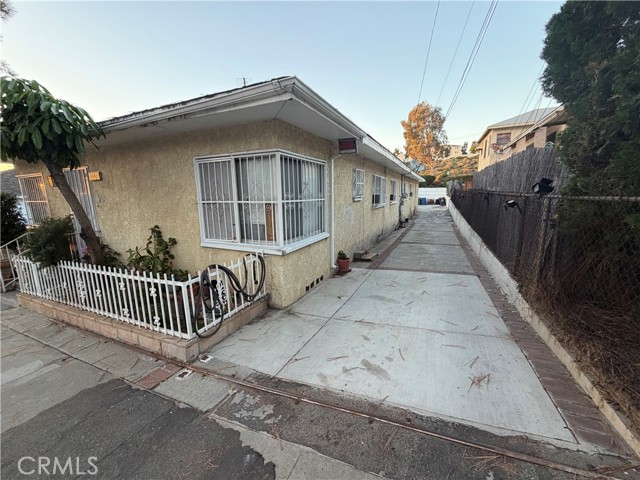 Front Image Thumbnail for CRPW25253672