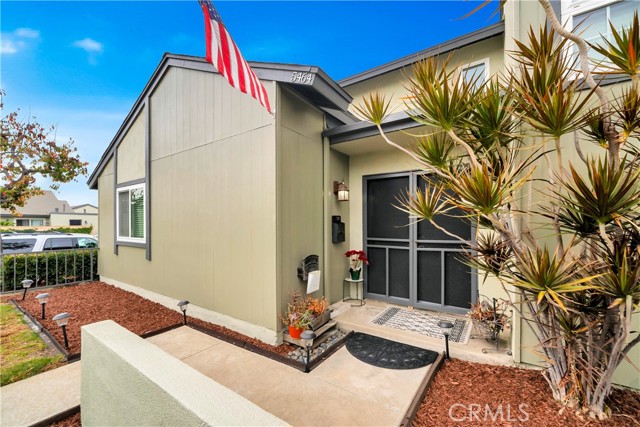 Detail Gallery Image 2 of 20 For 5464 Cajon Ave, Buena Park,  CA 90621 - 4 Beds | 2 Baths