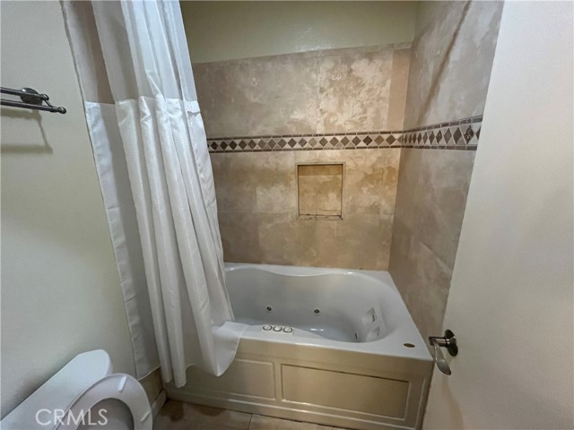 Detail Gallery Image 10 of 12 For 941 W Carson St #214,  Torrance,  CA 90502 - 1 Beds | 1 Baths