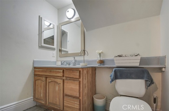 2119 W Edinger UNIT A, Santa Ana CA: https://media.crmls.org/medias/eeb813cc-693f-4cfd-847c-b7d18c9a1682.jpg