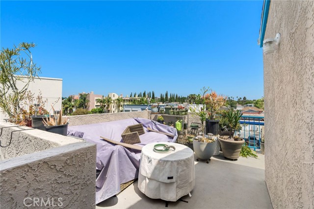 1225 Bennett Avenue, Long Beach CA: https://media.crmls.org/medias/eeb82aca-cf56-48b6-a8e7-f1e19f0ab074.jpg