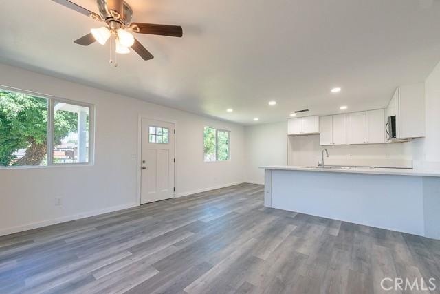 Detail Gallery Image 3 of 14 For 5145 N Polk Ave, Fresno,  CA 93722 - 3 Beds | 2 Baths