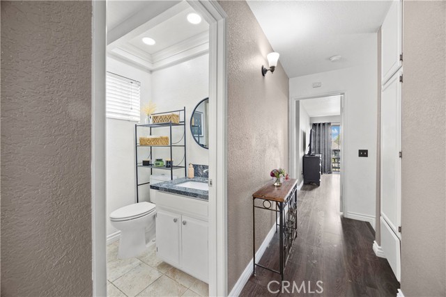 Detail Gallery Image 6 of 23 For 1992 Moonbeam Cir, Upland,  CA 91784 - 3 Beds | 2/1 Baths