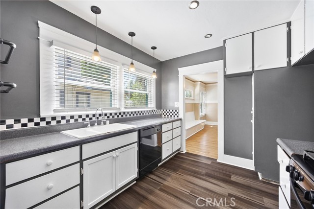 Detail Gallery Image 12 of 33 For 210 Oleander, Bakersfield,  CA 93304 - 3 Beds | 1 Baths