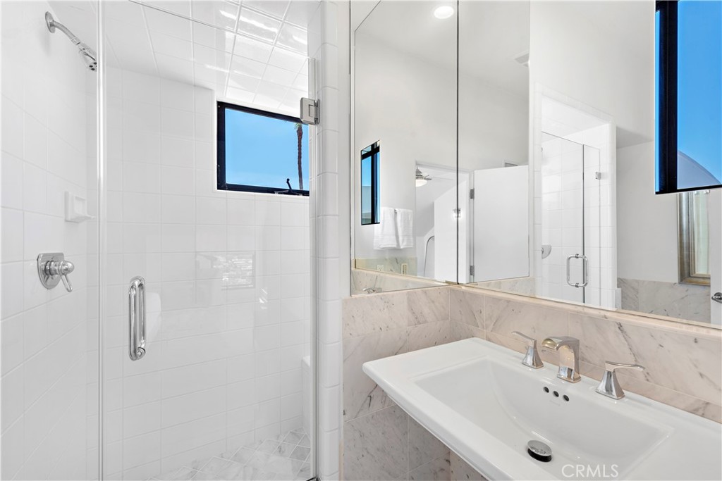 MLS #OC25232441 image #29