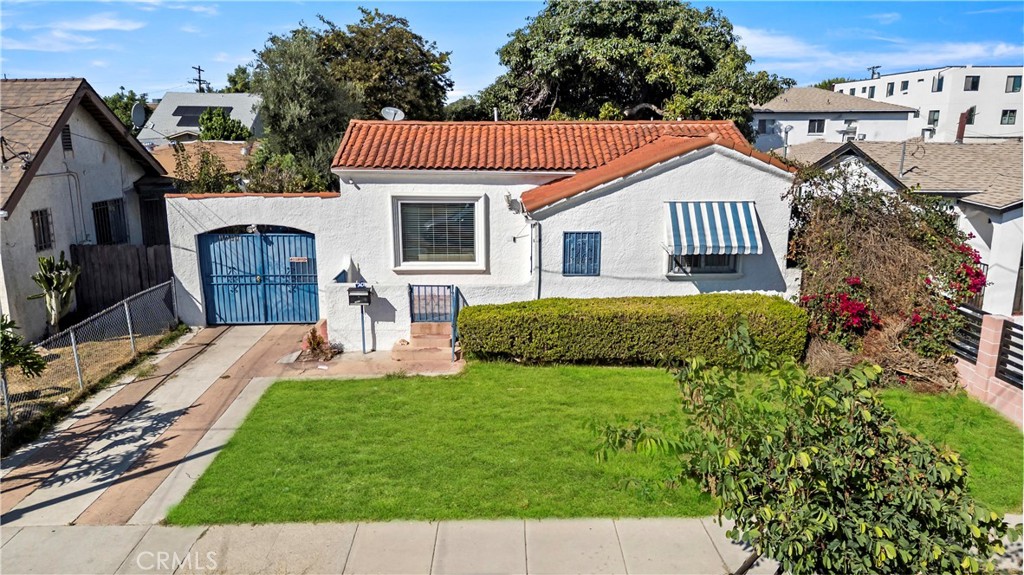 1637 W 37th Street