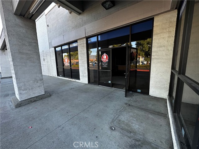 9749 Baseline Rd, Rancho Cucamonga, California 91701, ,Commercial Lease,For Rent,9749 Baseline Rd,CRCV23015111