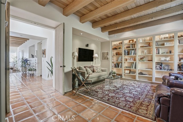 Detail Gallery Image 17 of 44 For 860 Skyline Dr, San Luis Obispo,  CA 93405 - 3 Beds | 3/1 Baths