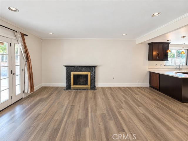 1042 Whispering Oaks photo 7