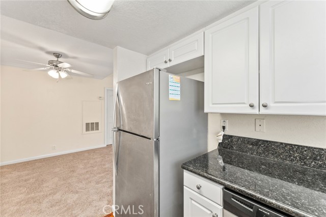 Detail Gallery Image 8 of 19 For 25591 Indian Hill Ln #C,  Laguna Hills,  CA 92653 - 2 Beds | 2 Baths