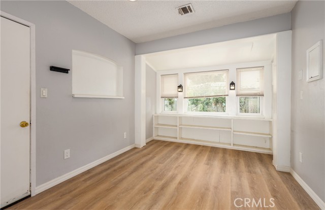 10609 Mountain View Avenue, Redlands CA: https://media.crmls.org/medias/eebbd754-9d36-4b2a-b830-963010059341.jpg