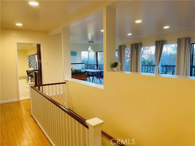 Detail Gallery Image 11 of 16 For 705 Yarmouth Rd, Palos Verdes Estates,  CA 90274 - 4 Beds | 3 Baths