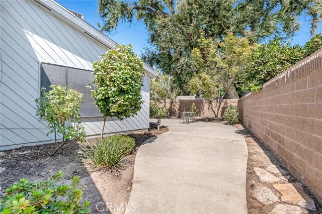 Detail Gallery Image 53 of 69 For 530 E Estate Dr, Tulare,  CA 93274 - 3 Beds | 3 Baths