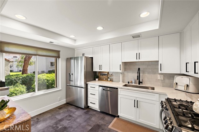 Detail Gallery Image 12 of 25 For 26592 Dolorosa, Mission Viejo,  CA 92691 - 2 Beds | 2 Baths