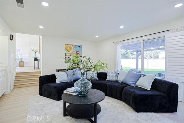 Detail Gallery Image 29 of 68 For 2301 W Manly, Santa Ana,  CA 92704 - 4 Beds | 2/1 Baths