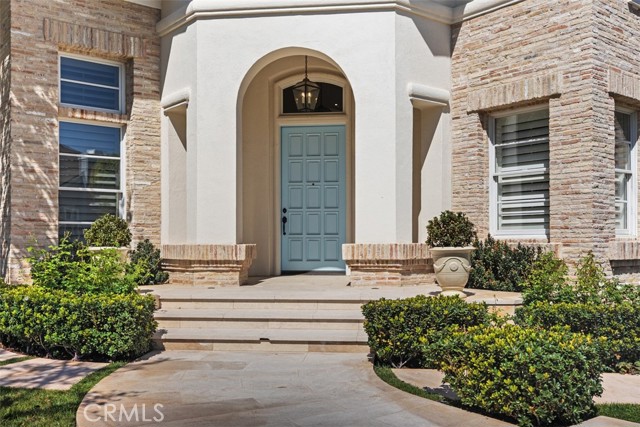 Detail Gallery Image 2 of 25 For 17 Colonial, Newport Beach,  CA 92660 - 5 Beds | 4/1 Baths