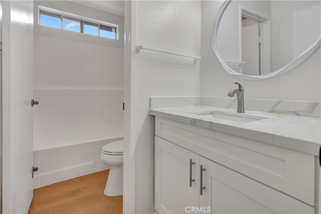 MLS #OC25237972 image #8