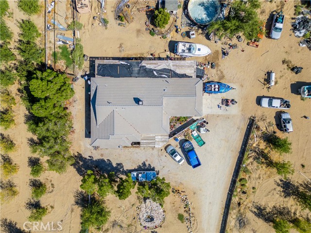 Detail Gallery Image 4 of 14 For 9425 Banta Rd, Lucerne Valley,  CA 92356 - 4 Beds | 2 Baths