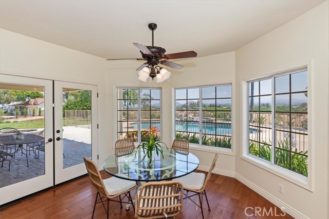 40624 Calle Cancion, Temecula CA: https://media.crmls.org/medias/eebfb406-e07c-4790-af79-c4eb4eca7b07.jpg