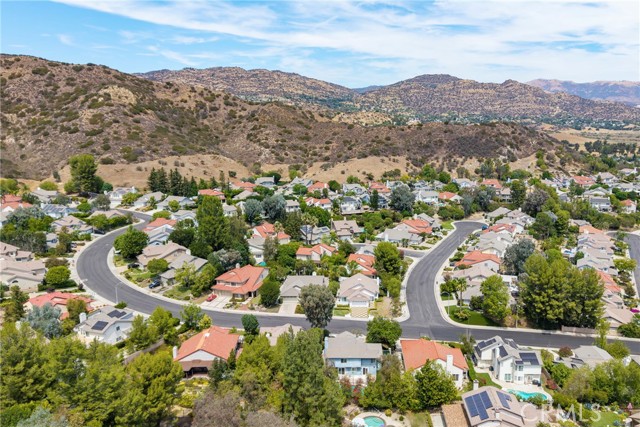 Detail Gallery Image 8 of 59 For 24004 Arminta St, West Hills,  CA 91304 - 4 Beds | 3 Baths
